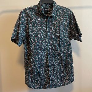 RVCA Short Sleeved Button Up Shirt - Large